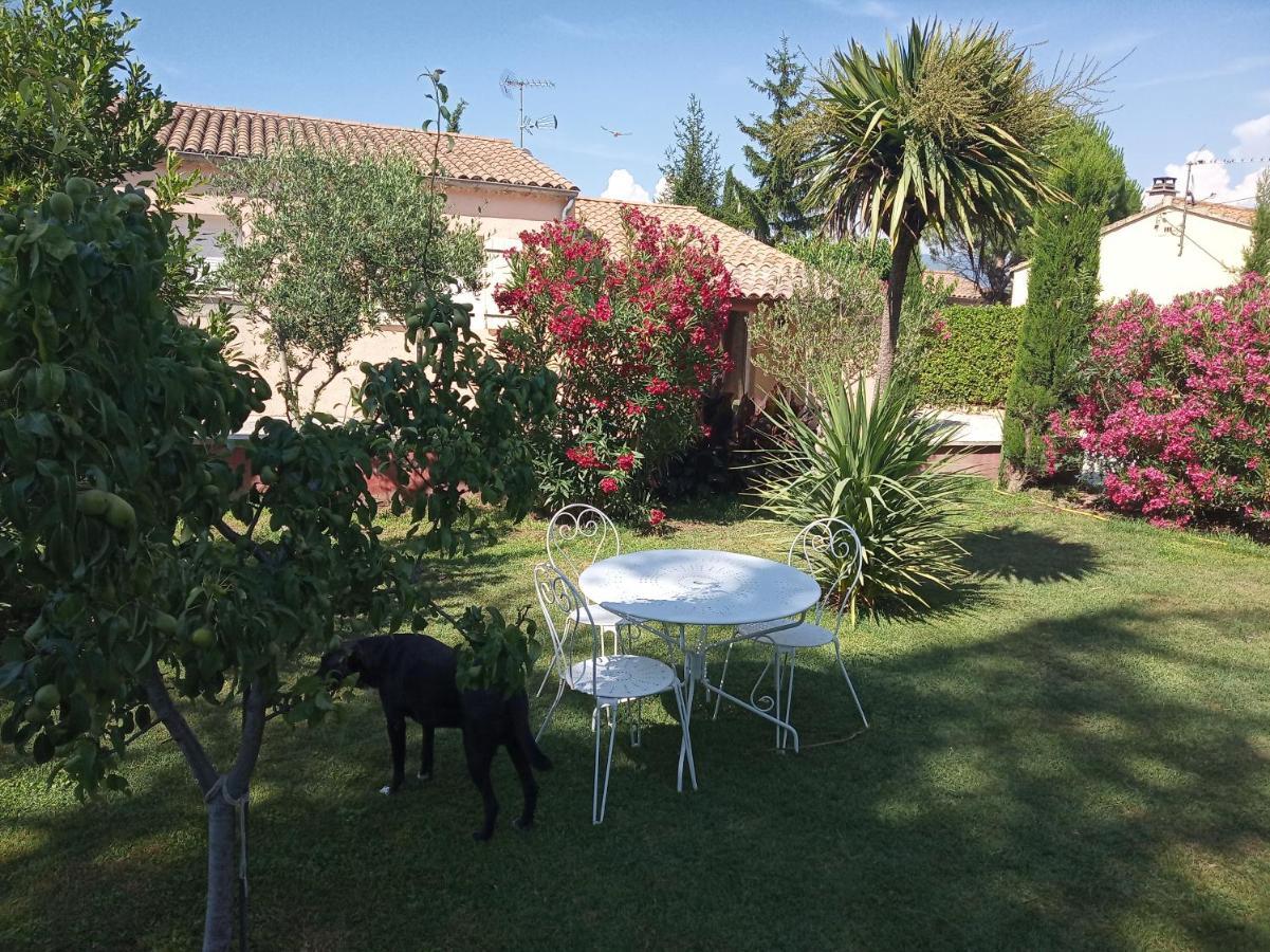 Appartements Et Valréas Exteriér fotografie